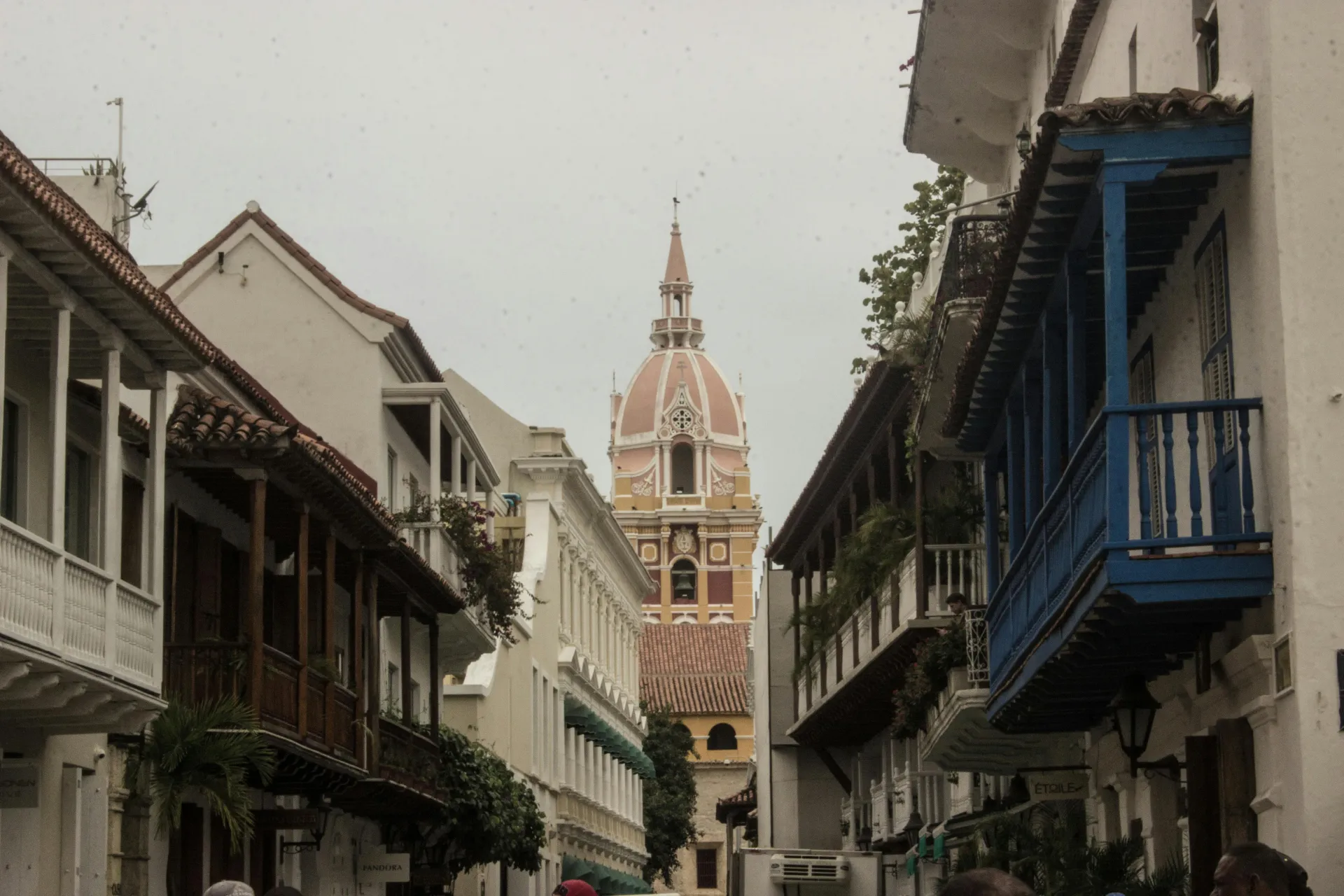 Cartagena: Caribbean Colors and Colonial Romance