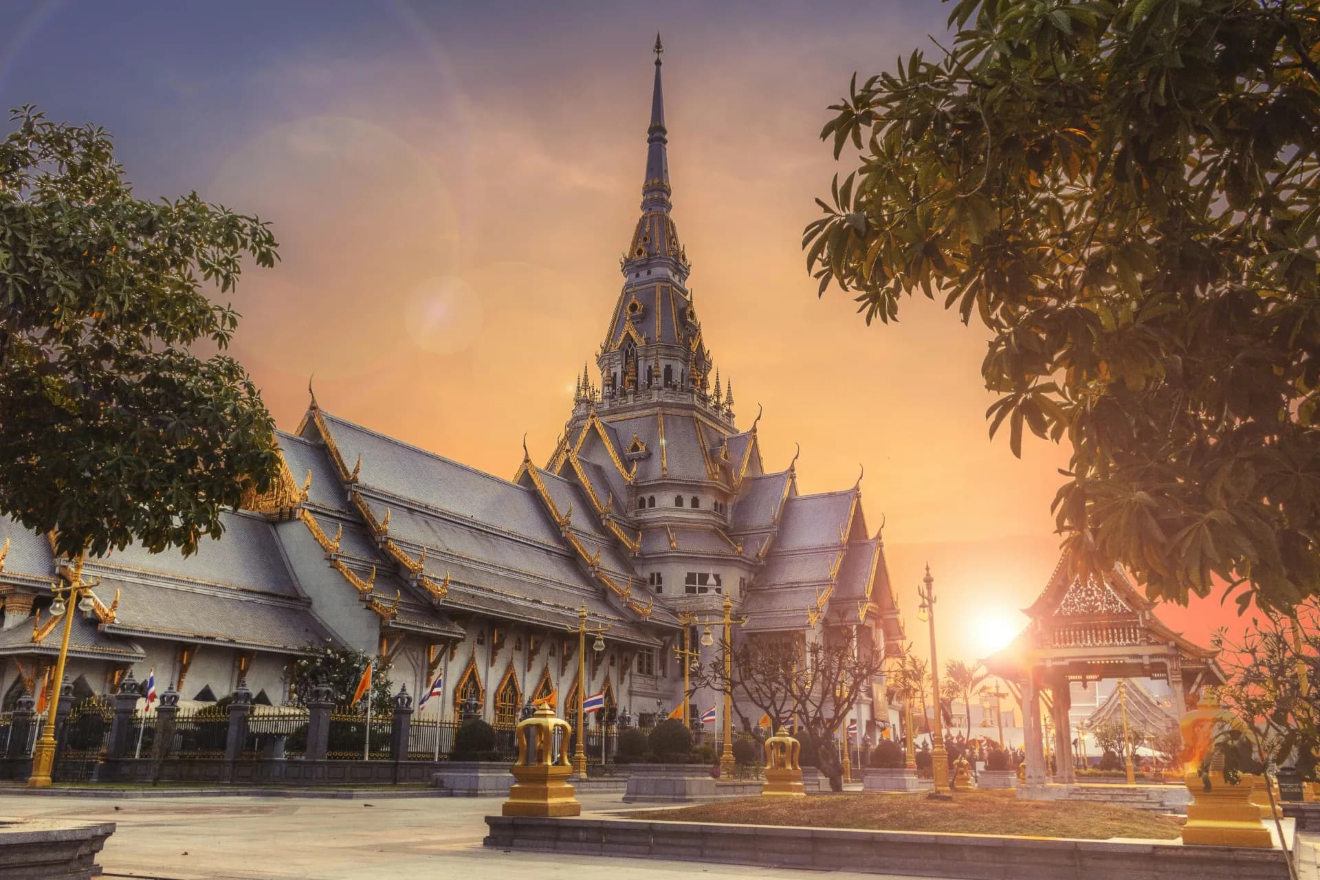 Thailand: Temples, Beaches, and Street Food Paradise